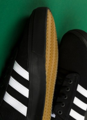 Adidas kiel skateboarding best sale